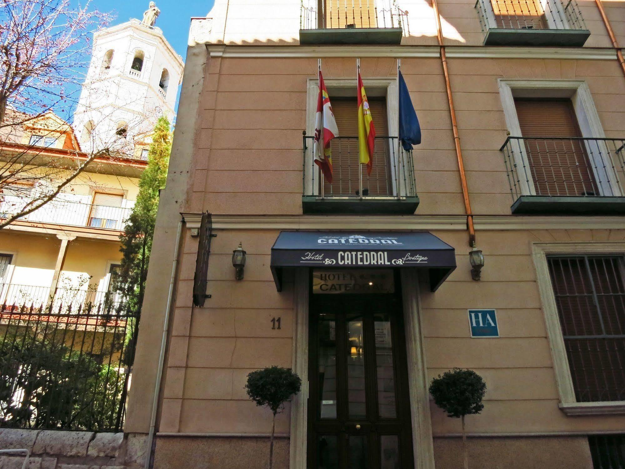 Hotel Boutique Catedral Valladolid Bagian luar foto